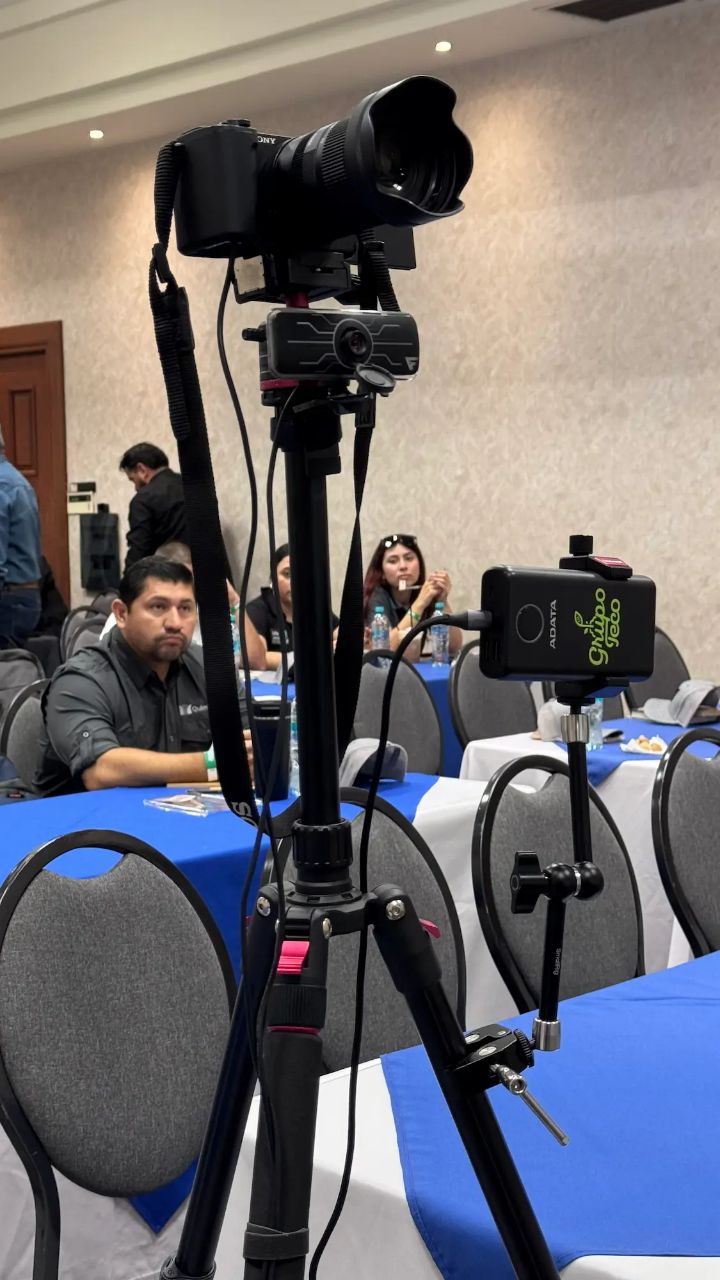Equipo de producción y transmisión del evento